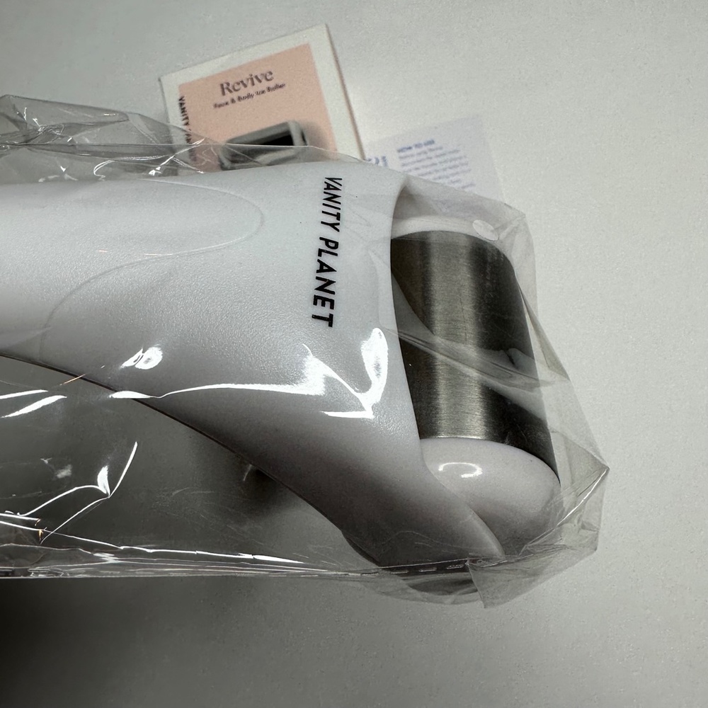 New in Box - Revive Face & Body Ice Roller - skin firming tightening, puffiness - Picture 10 of 12